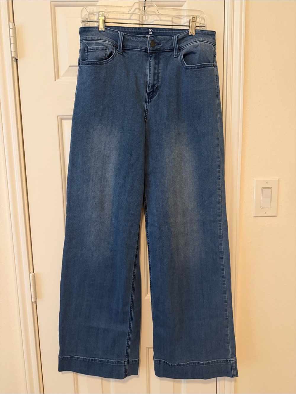 New York & Company Women's Wide-Leg Jeans in Blue Wash